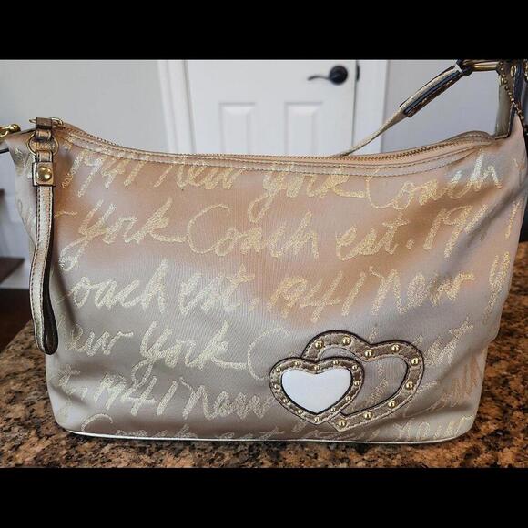 Coach Lurex New York Script Holiday Limited Edition Hobo F17472 - Picture 1 of 14